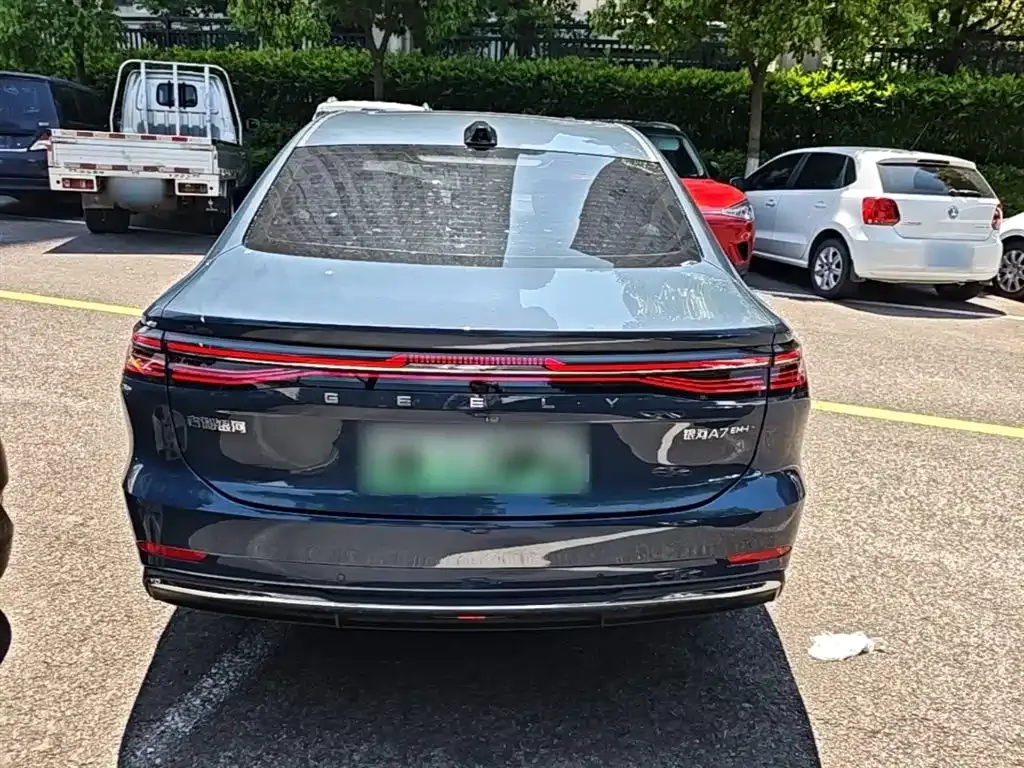 Geely Galaxy A7 — фото 3