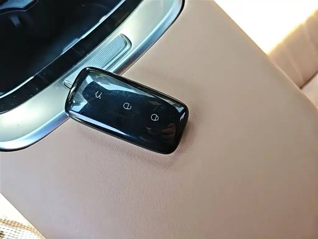 Geely Galaxy A7 — фото 2