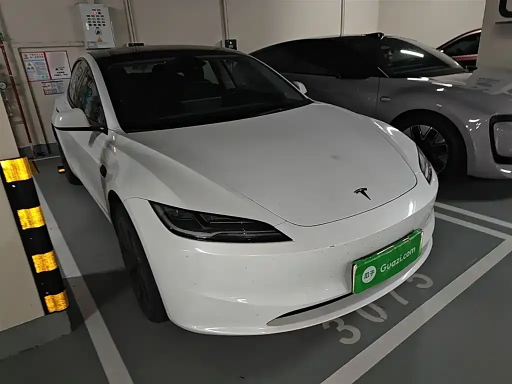 Tesla Model 3 — фото 6