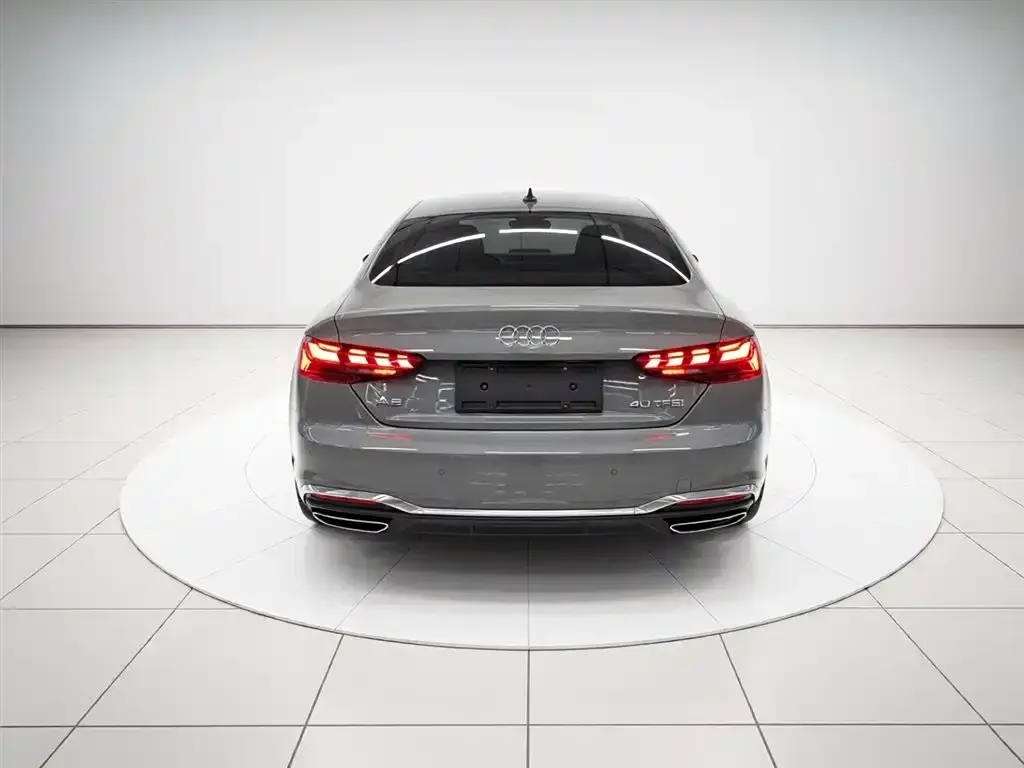 Audi A5 (Import) — фото 2