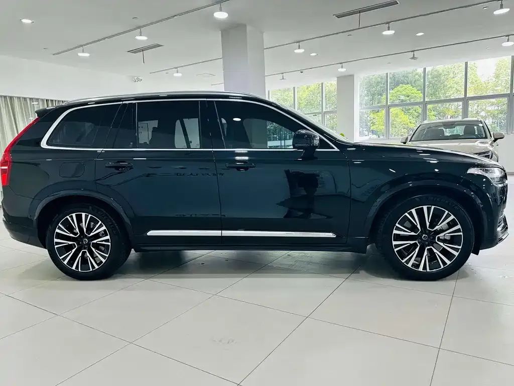 Volvo XC90 PHEV 2023 из CN, фото 3