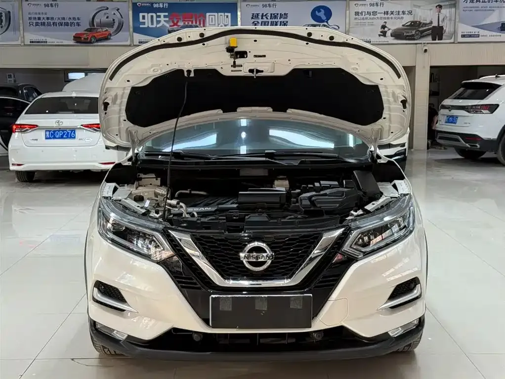 Nissan Qashqai — фото 5
