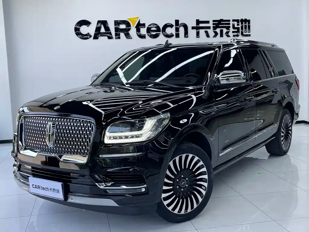 Lincoln Navigator — фото 1