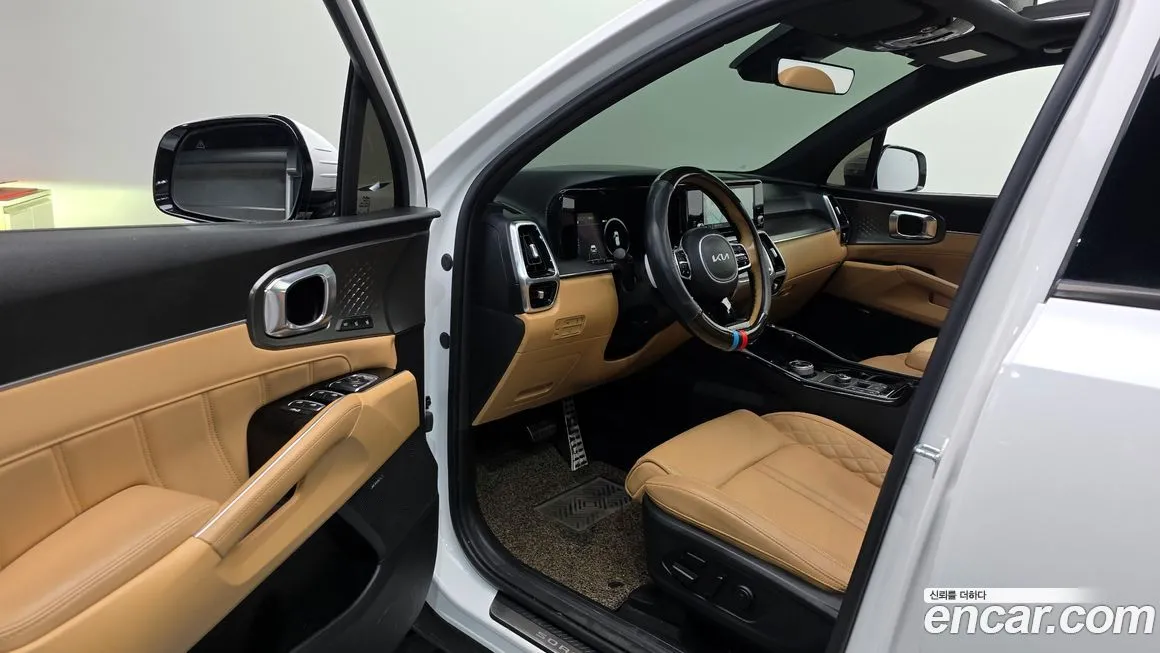 Kia Sorento — фото 9