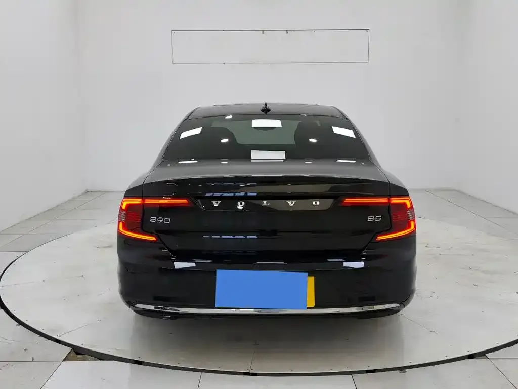 Volvo S90 — фото 2