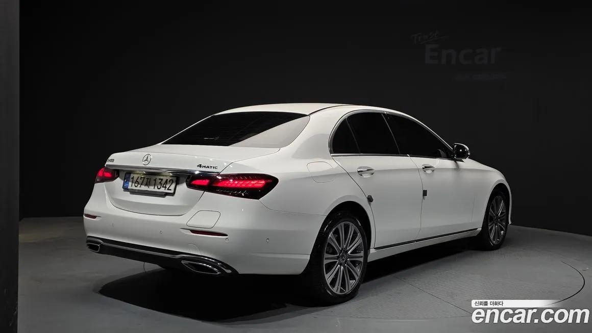 Mercedes-Benz E-Class 2023 из KR, фото 2
