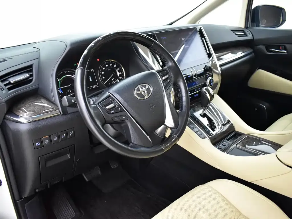Toyota Vellfire — фото 8