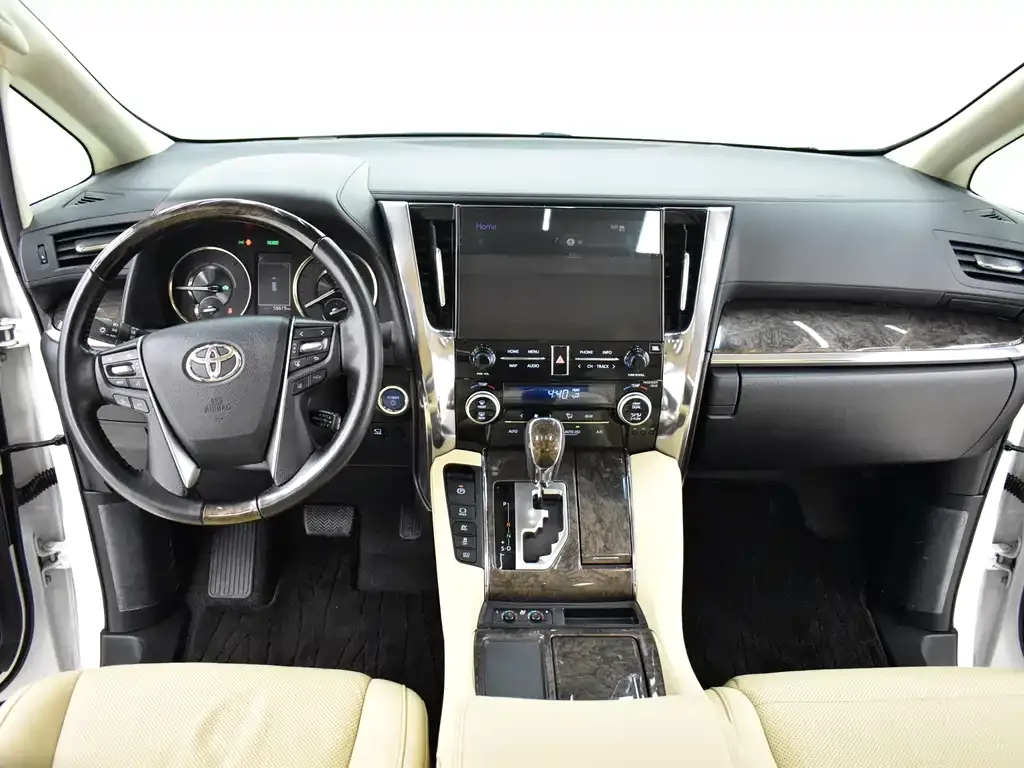 Toyota Vellfire — фото 4