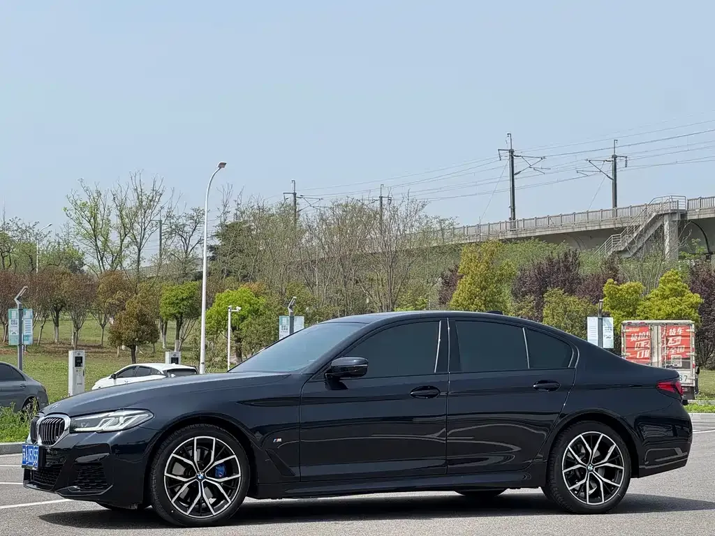 BMW 5 Series (Import)