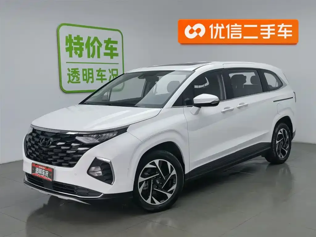 Hyundai Custo