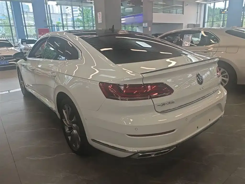 Volkswagen CC — фото 8