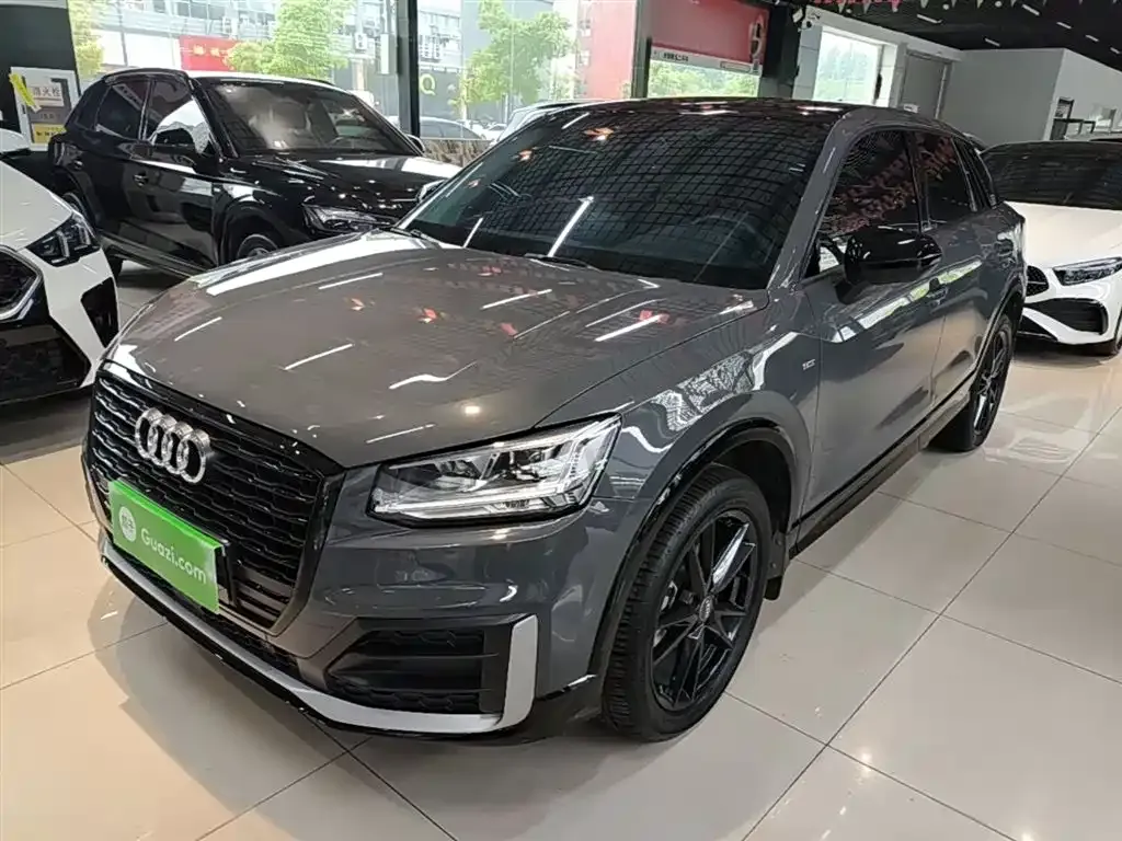 Audi Q2L