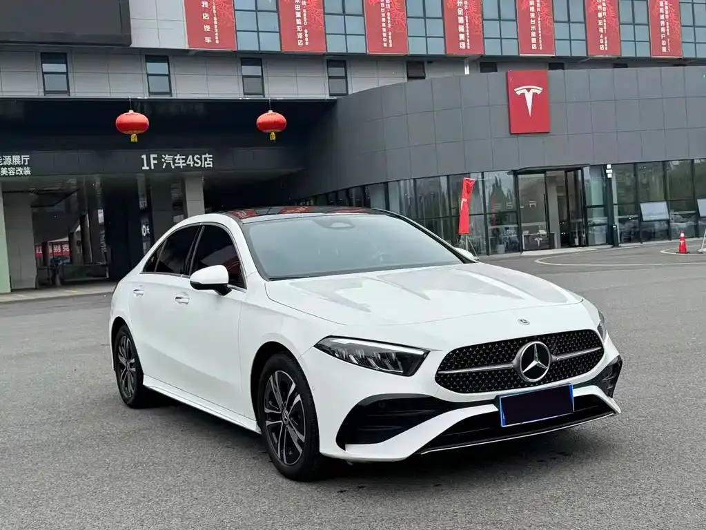 Mercedes-Benz A-Class — фото 1