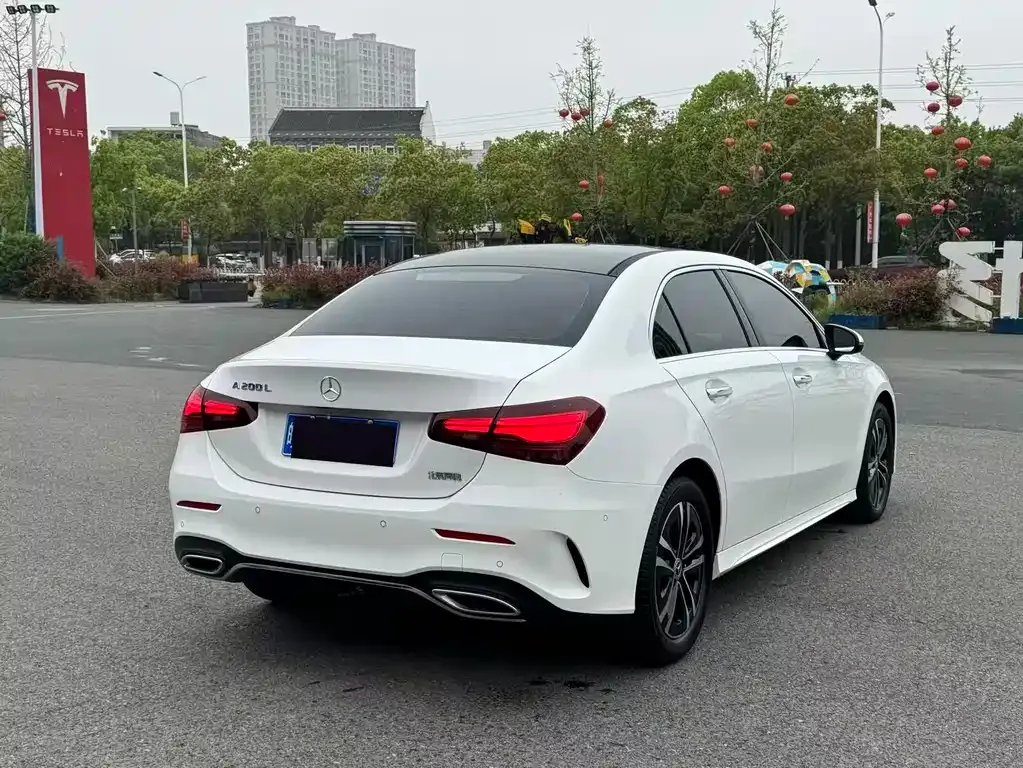 Mercedes-Benz A-Class — фото 9