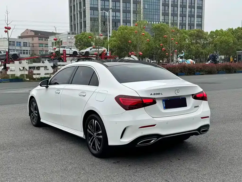 Mercedes-Benz A-Class — фото 8