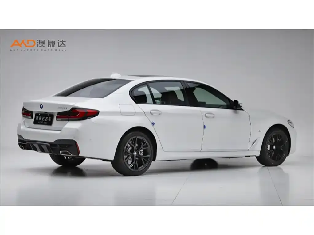 BMW 5 Series — фото 2