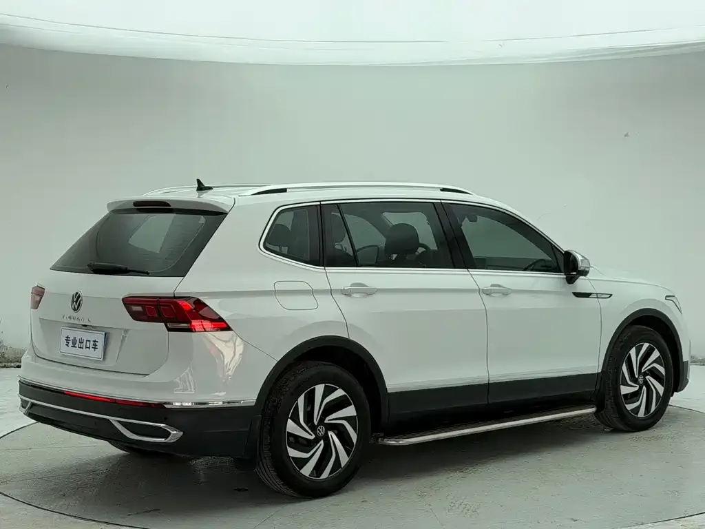 Volkswagen Tiguan L 2023 из CN, фото 5