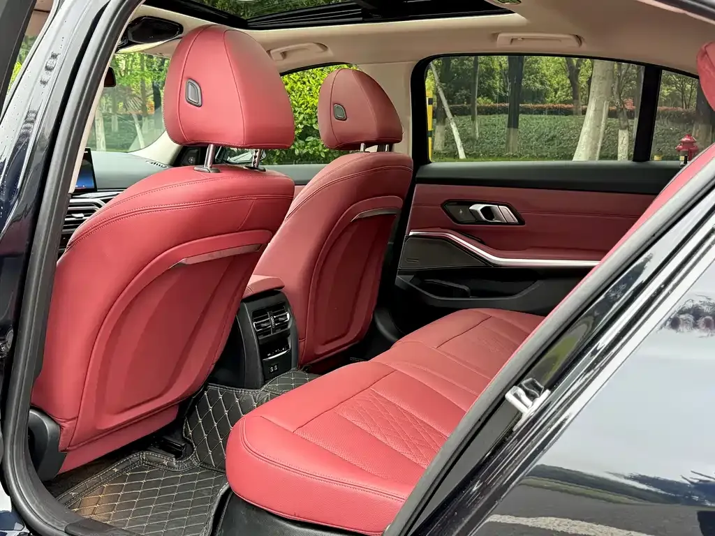 BMW 3 Series 2024 из CN, фото 5