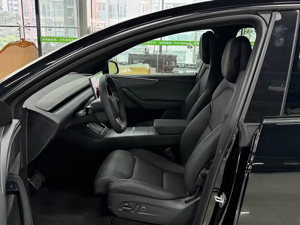 Tesla Model Y L 2026 из CN, фото 6