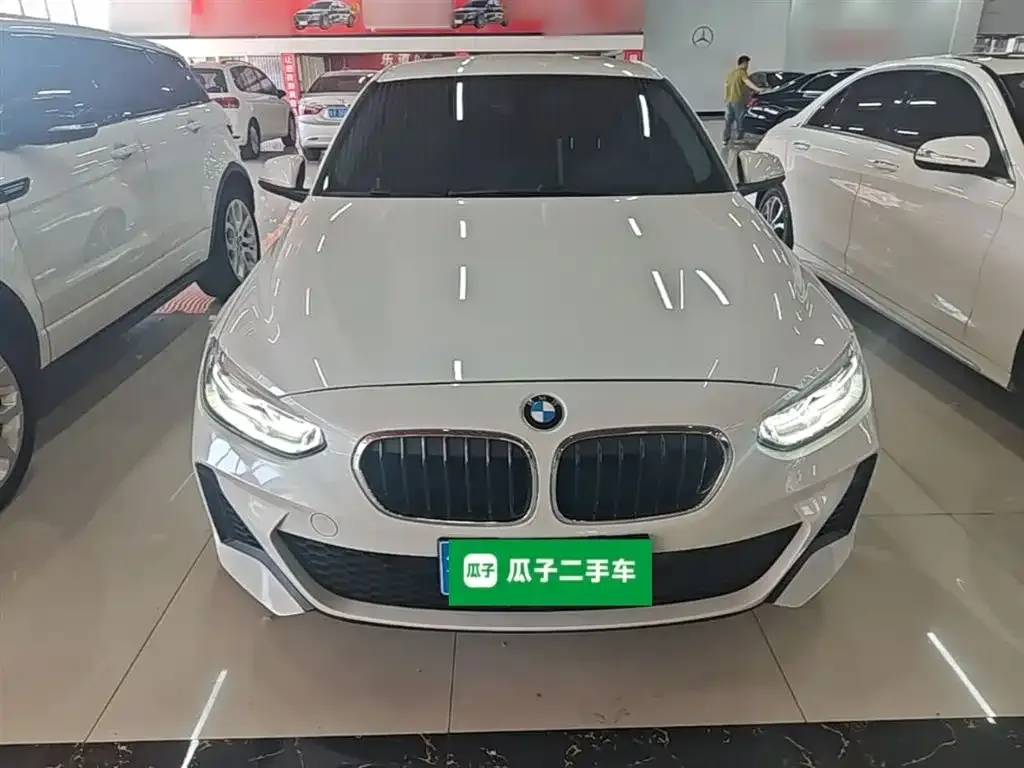 BMW 1 Series 2021 из CN, фото 8