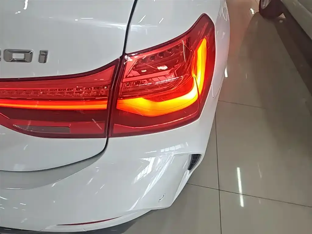 BMW 1 Series 2021 из CN, фото 7