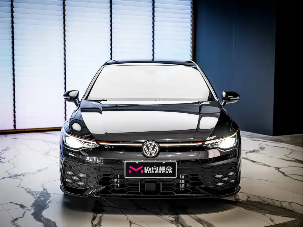 Volkswagen Golf GTI — фото 4