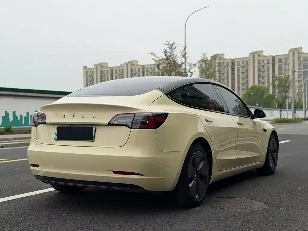 Tesla Model 3 — фото 6