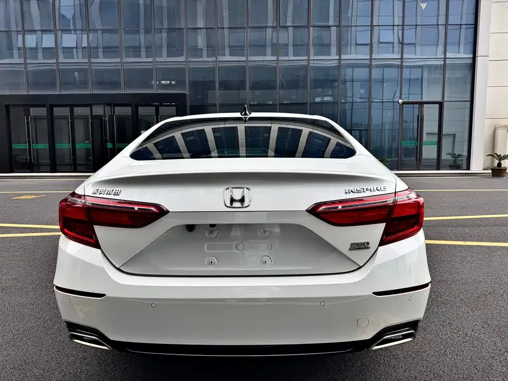 Honda Inspire 2023 из CN, фото 7