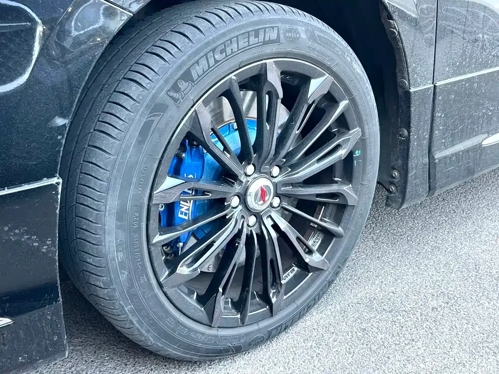 Toyota Vellfire — фото 7