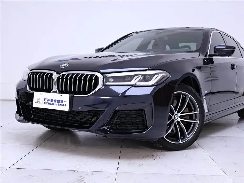 BMW 5 Series — фото 10