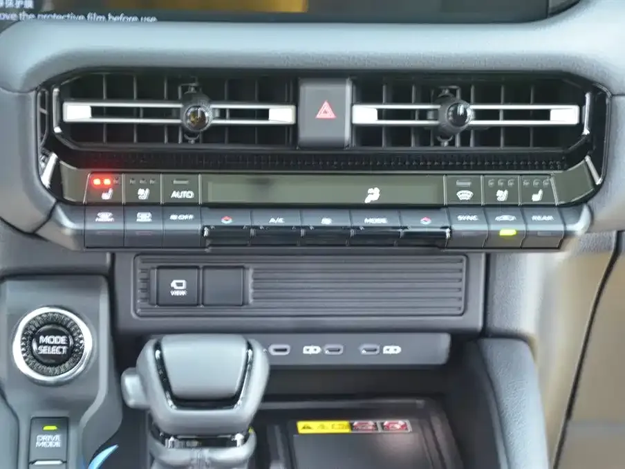 Toyota Prado 2026 из CN, фото 3