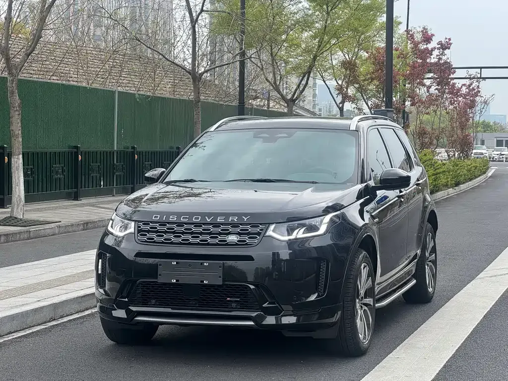 Land Rover Discovery Sport — фото 1