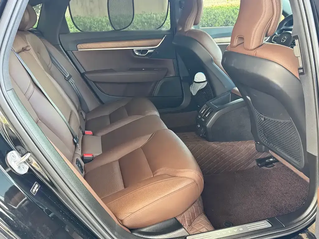 Volvo S90 — фото 6