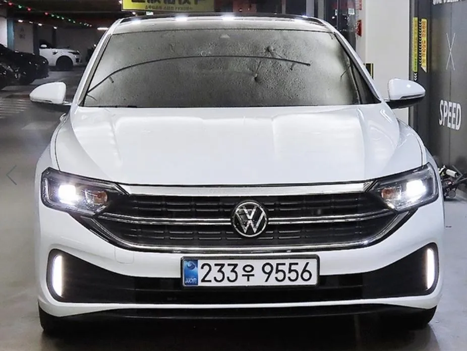 Volkswagen Jetta 2024 из KR, фото 2
