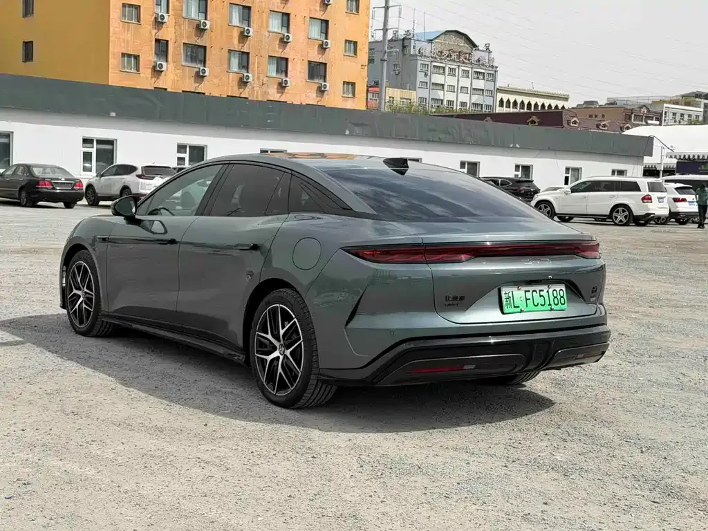 BYD Han L 2025 из CN, фото 8