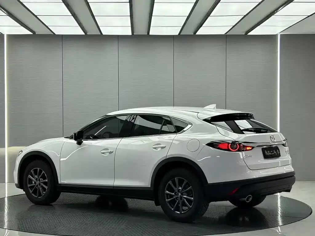 Mazda CX-4 — фото 9
