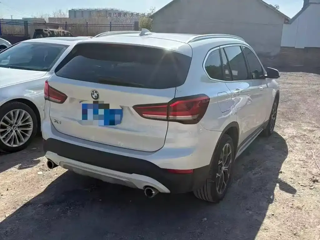 BMW X1 — фото 10