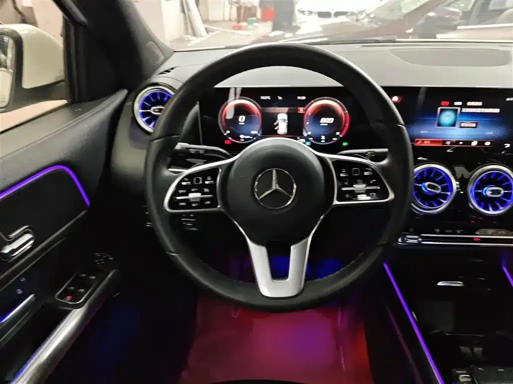 Mercedes-Benz GLA — фото 4