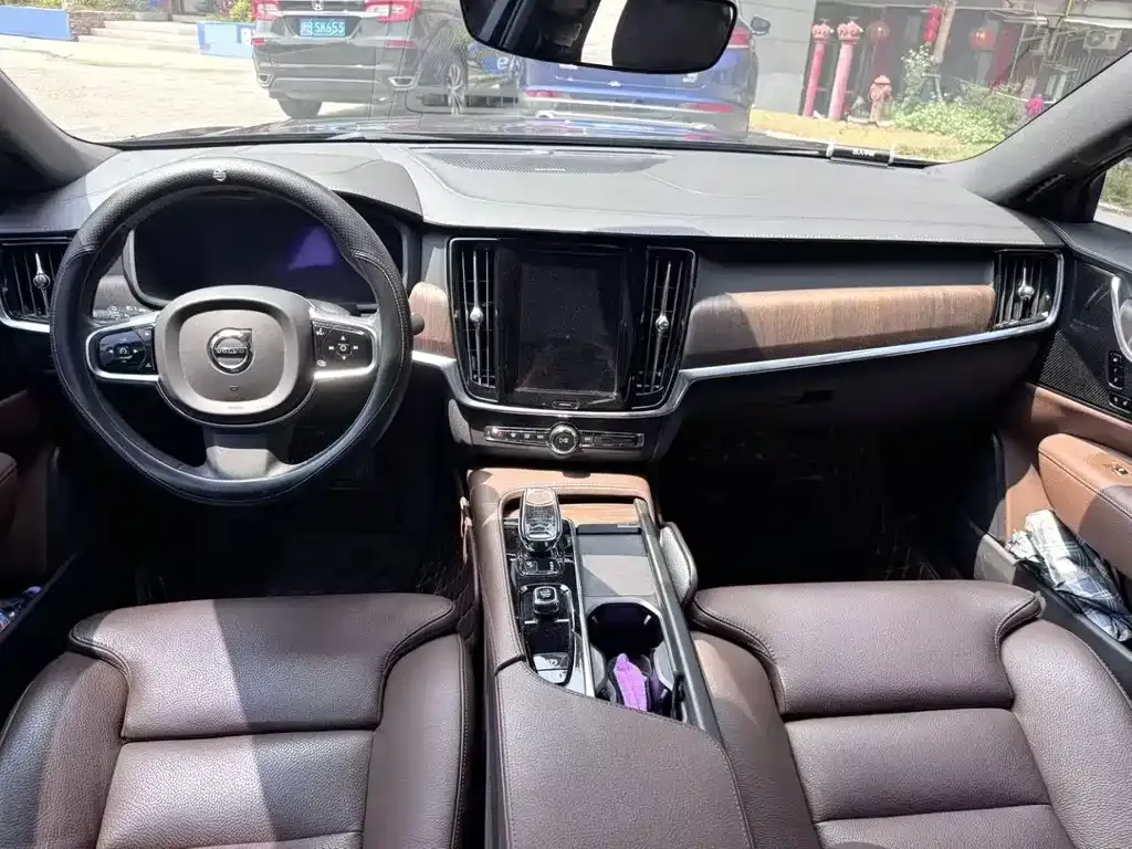 Volvo S90 — фото 2