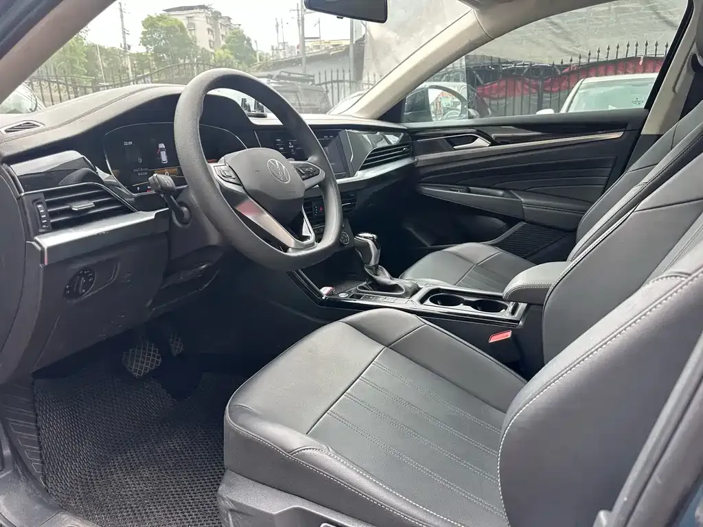 Volkswagen Passat 2025 из CN, фото 5