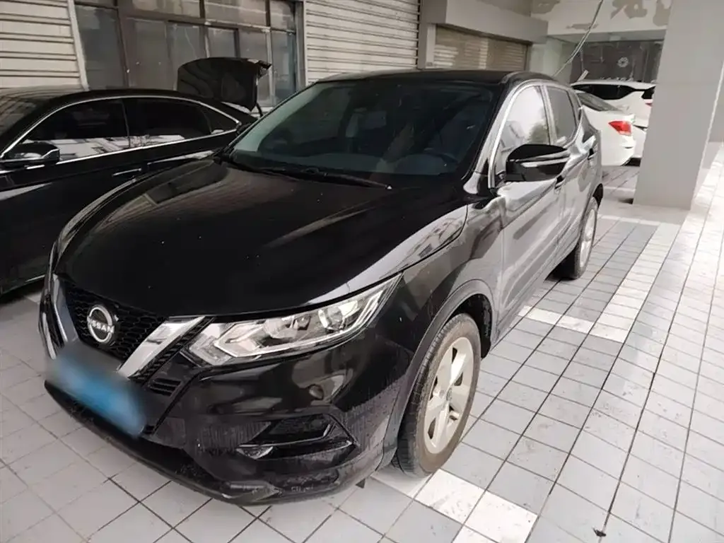Nissan Qashqai — фото 1