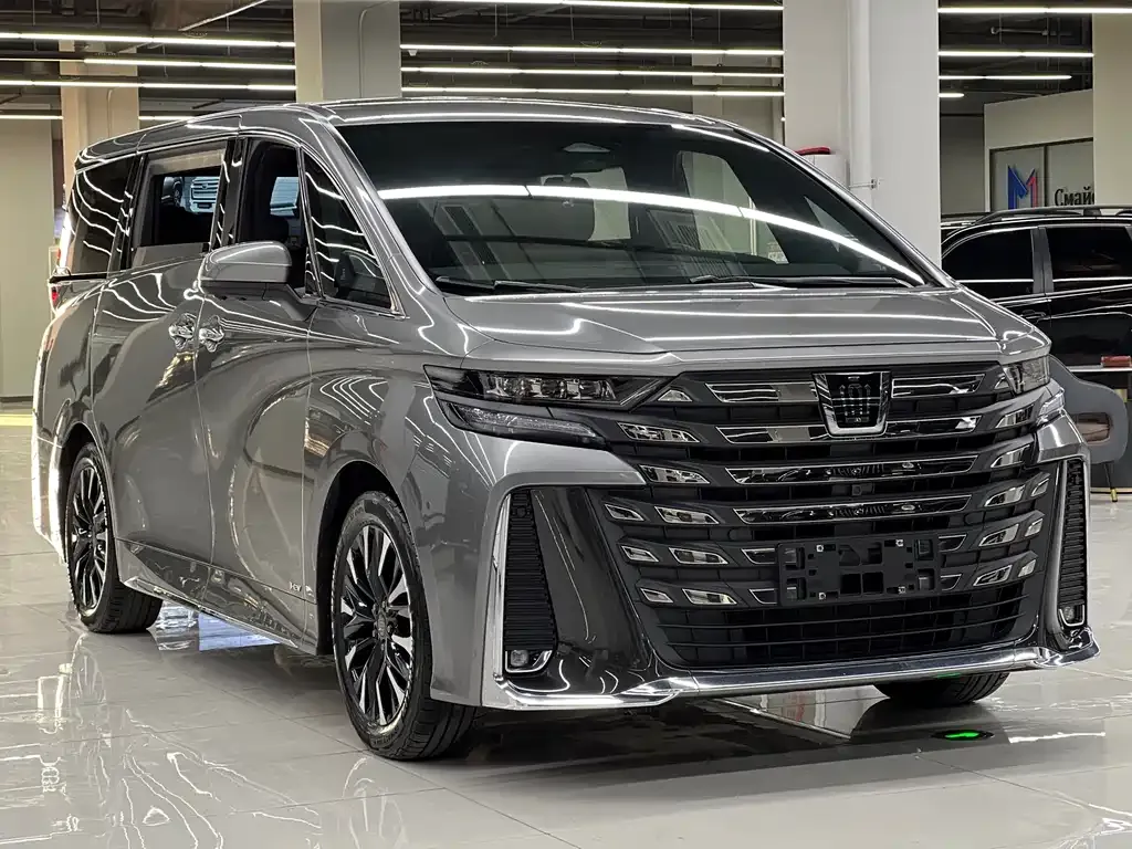 Toyota Vellfire — фото 8