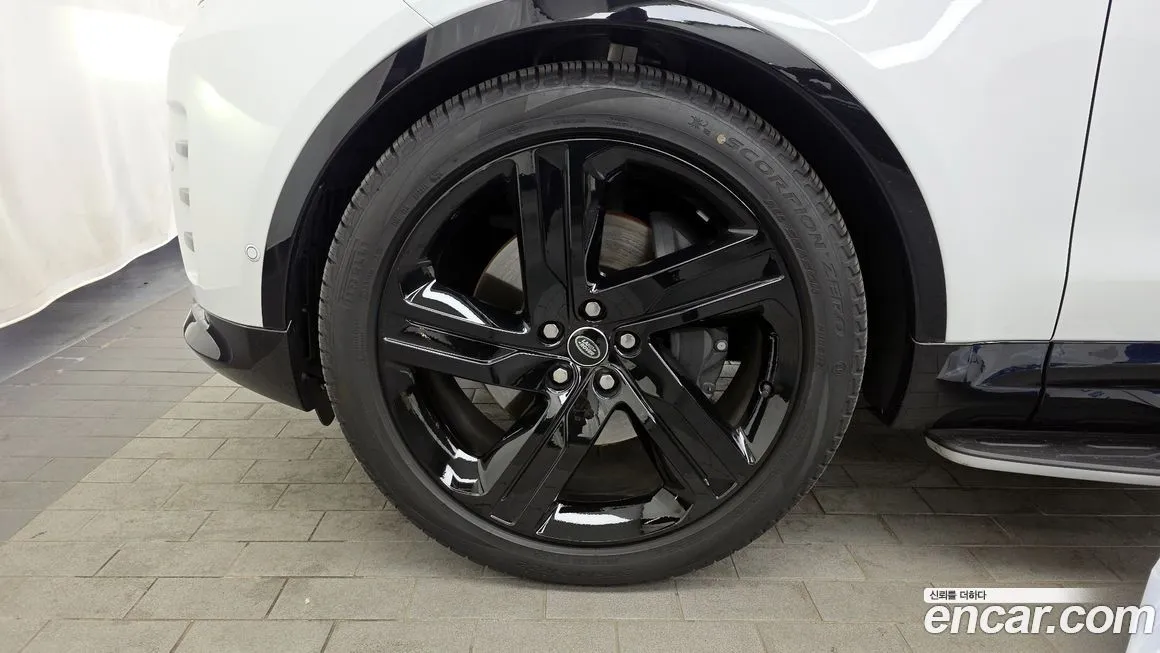 Land Rover Discovery 2025 из KR, фото 10