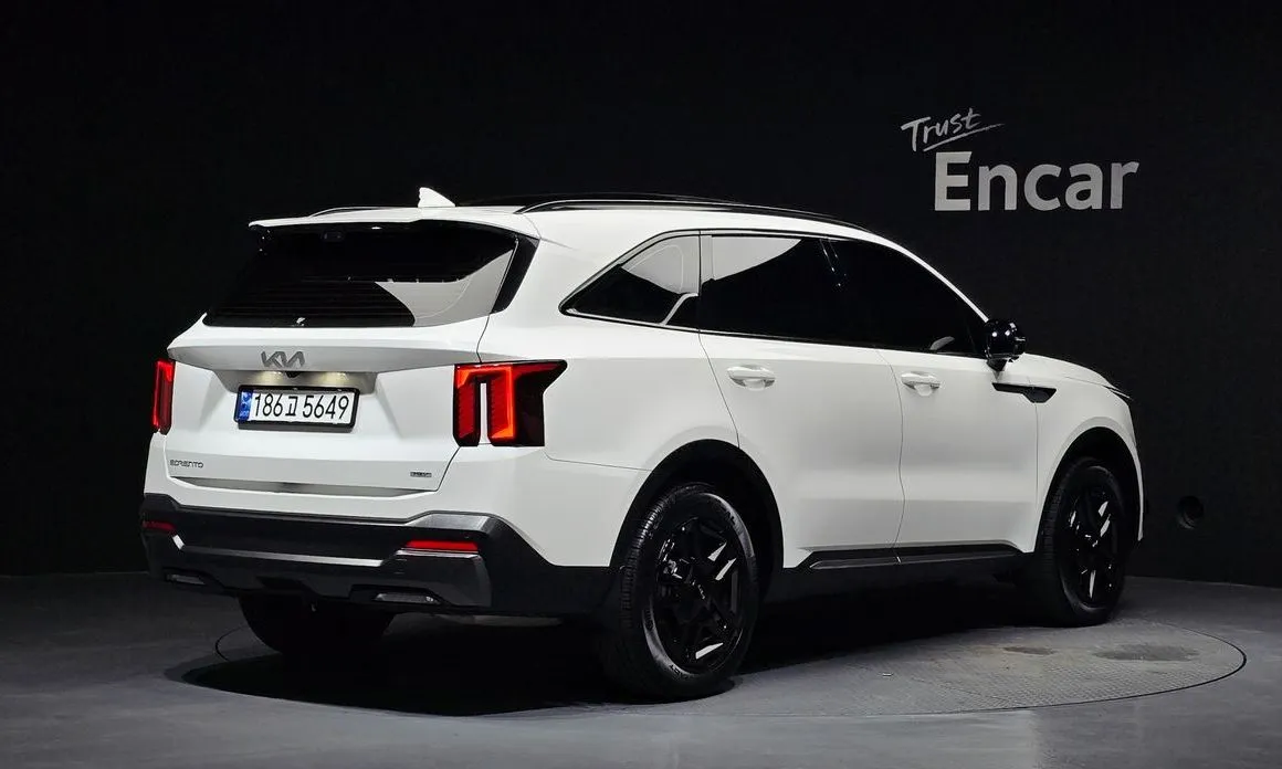 Kia Sorento — фото 3