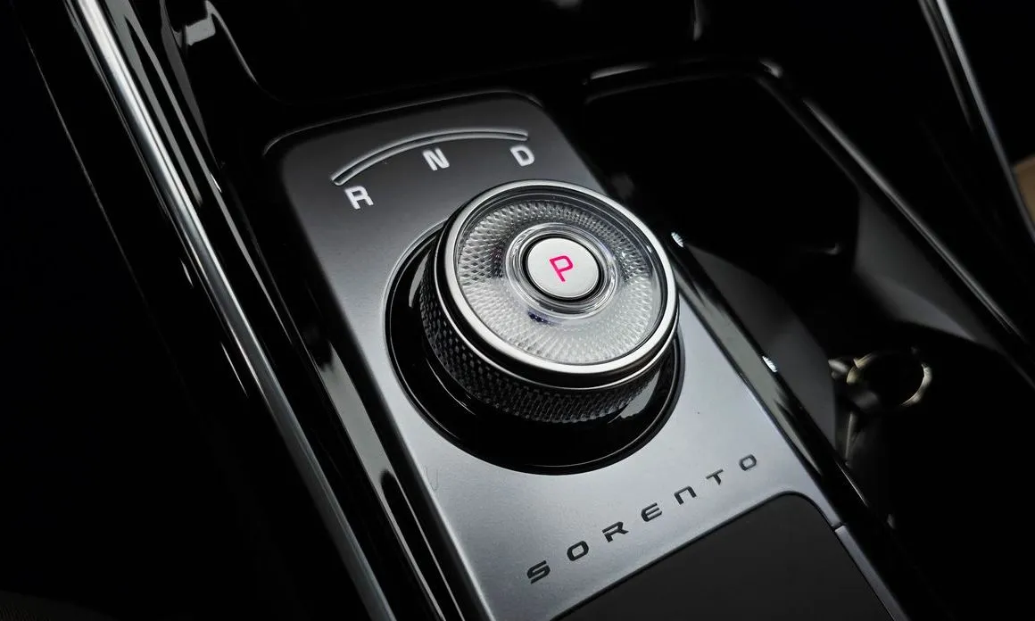 Kia Sorento — фото 2