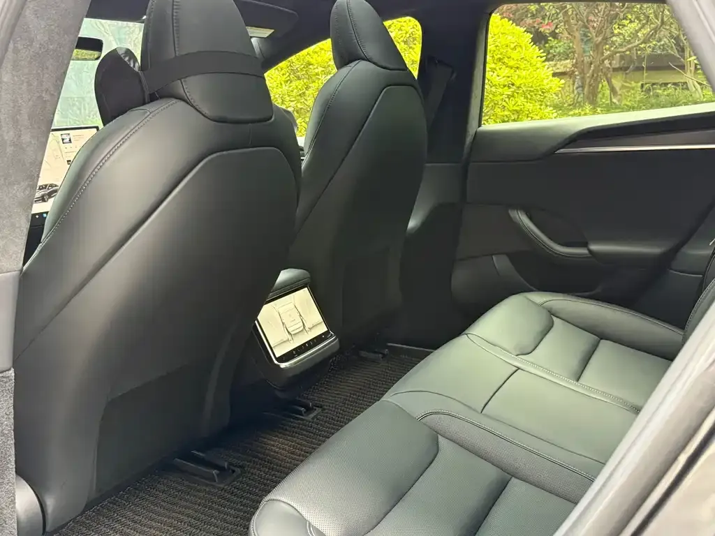 Tesla Model S 2023 из CN, фото 5