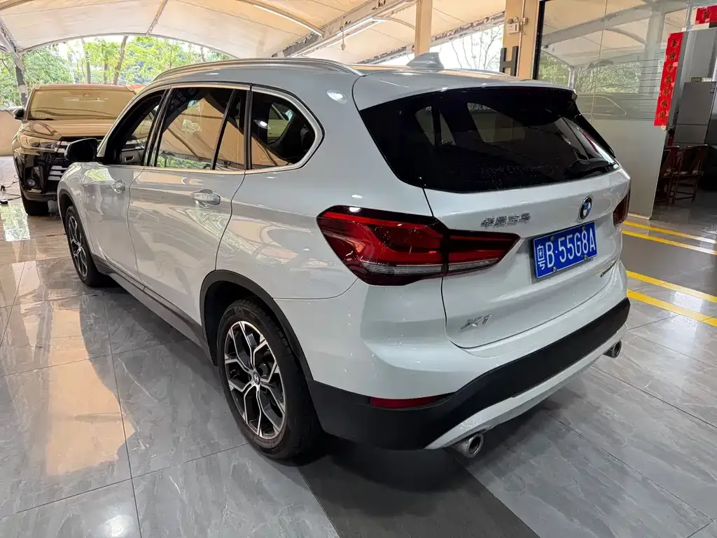 BMW X1 — фото 4