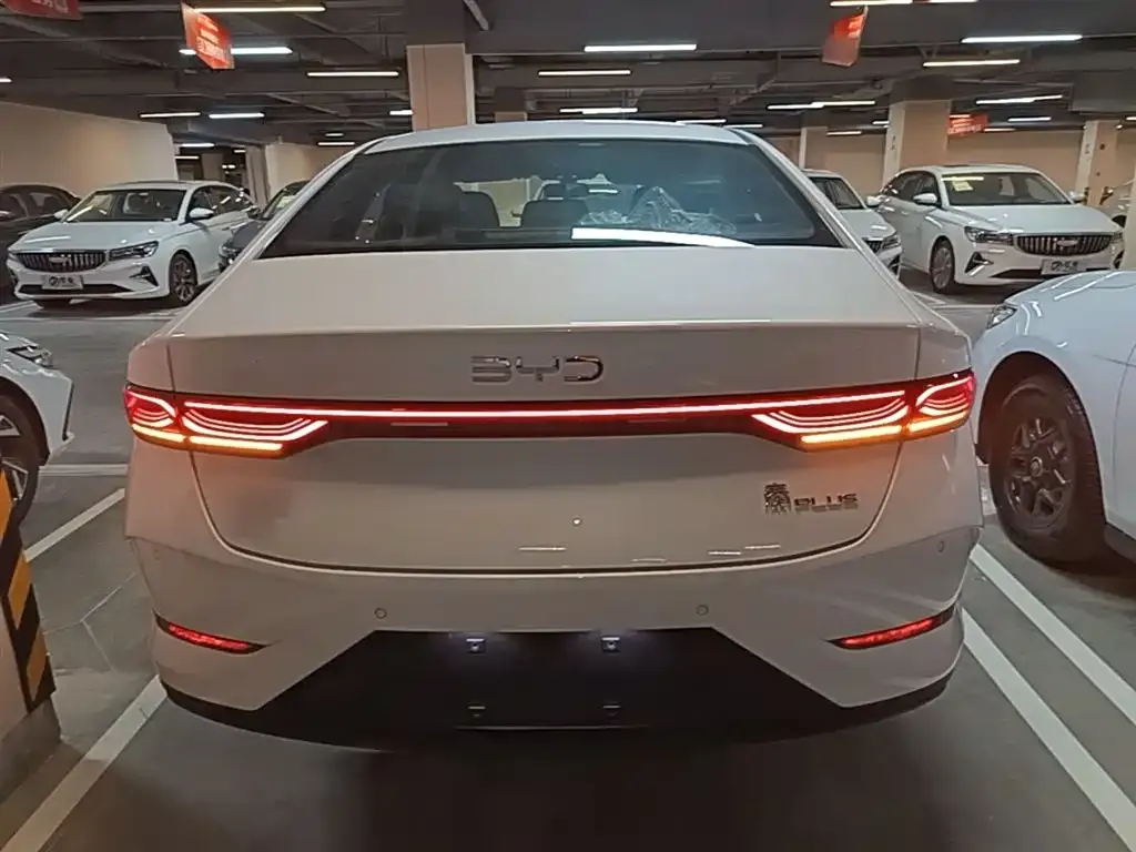BYD Qin PLUS — фото 9