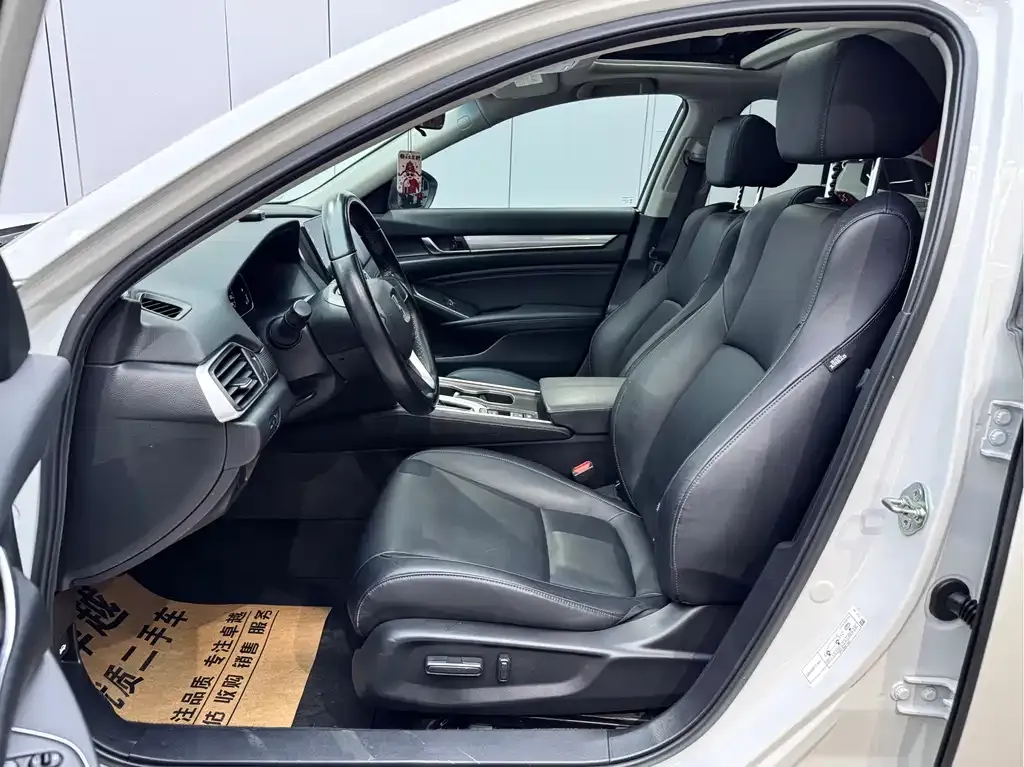 Honda Accord — фото 3