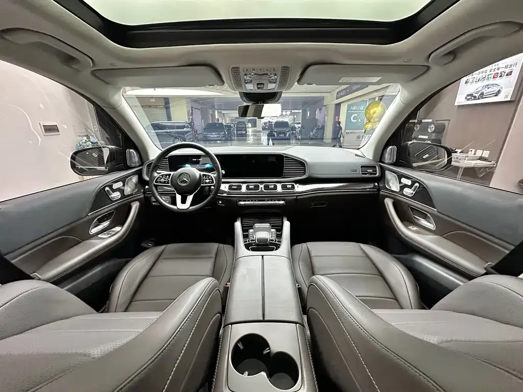 Mercedes-Benz GLE — фото 8